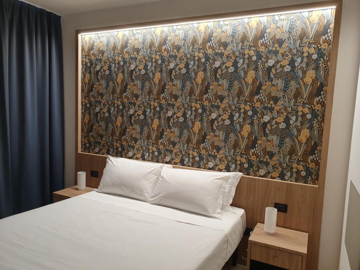 Aquasole Hotel Mercallo Luaran gambar