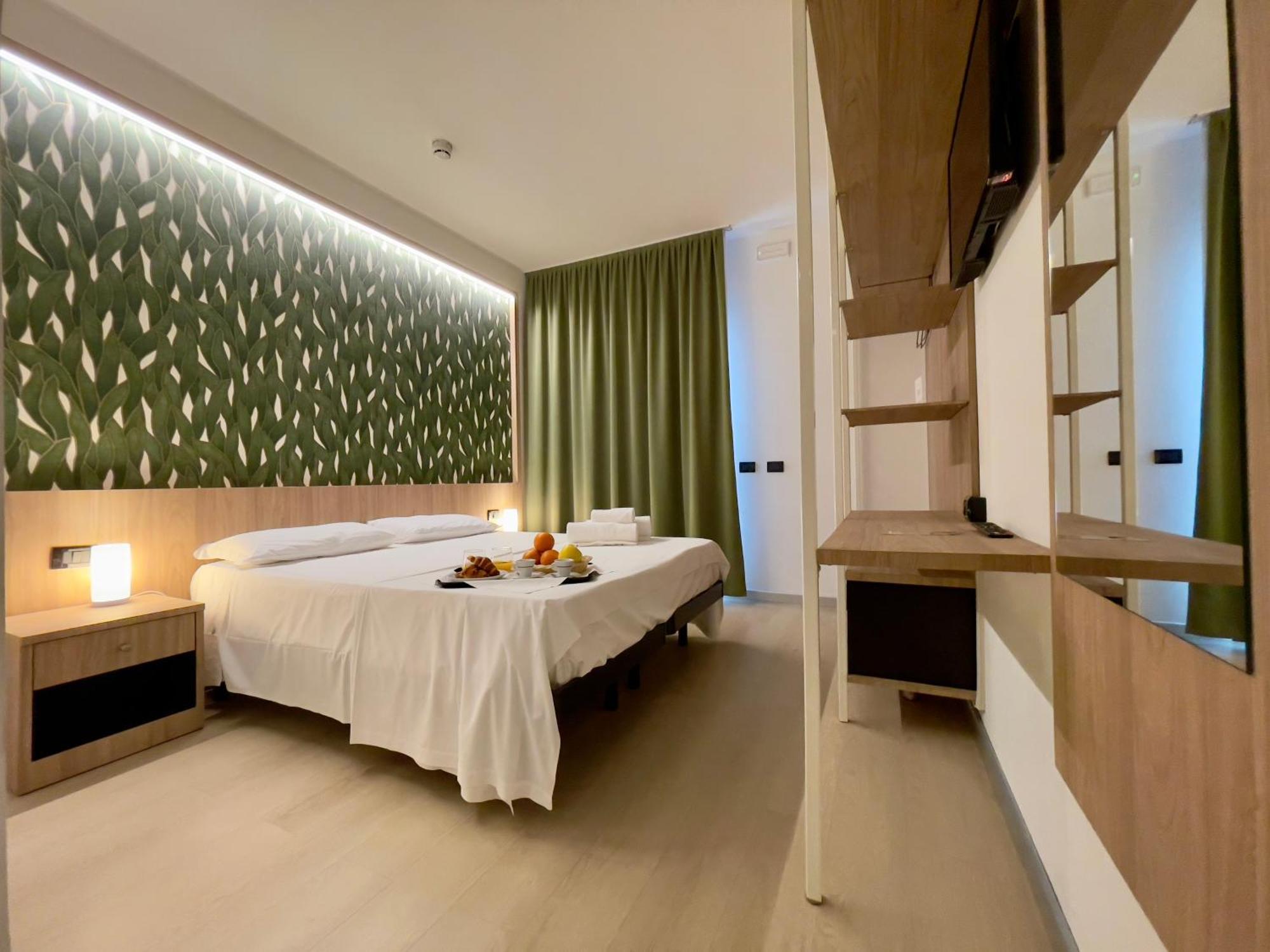 Aquasole Hotel Mercallo Luaran gambar