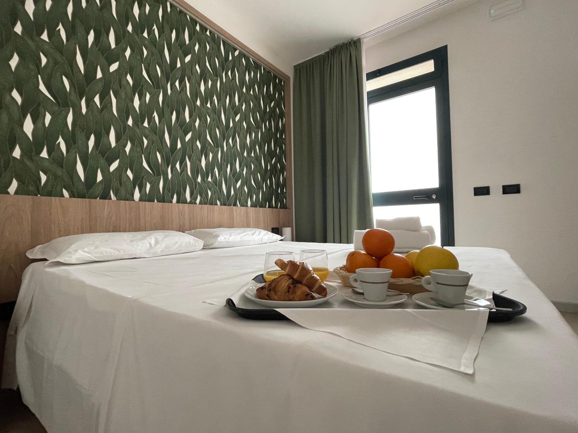 Aquasole Hotel Mercallo Luaran gambar